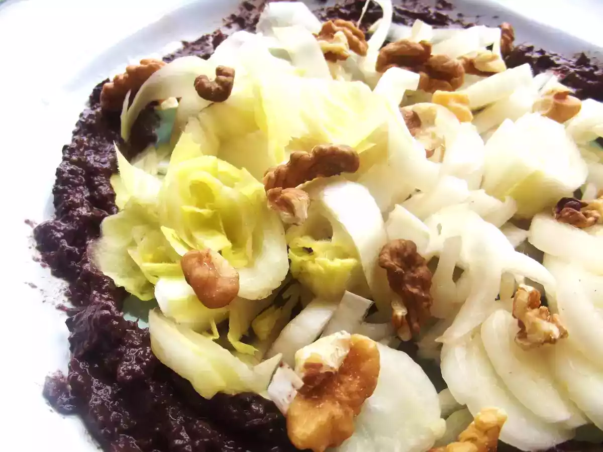 Salade d'endive à la tapenade et aux noix - photo 2