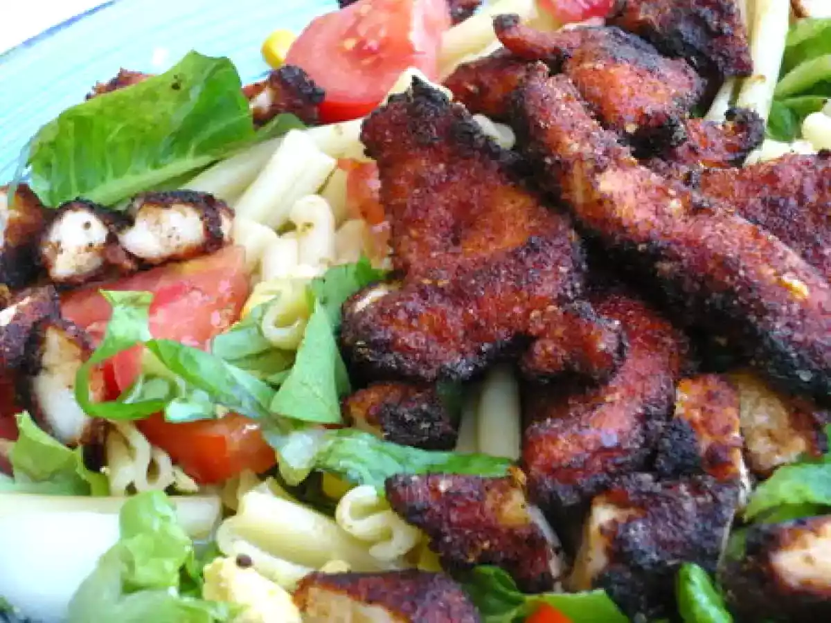 SALADE D'ETE AU POULET FRIT A LA SOUPE DE TOMATE - photo 2