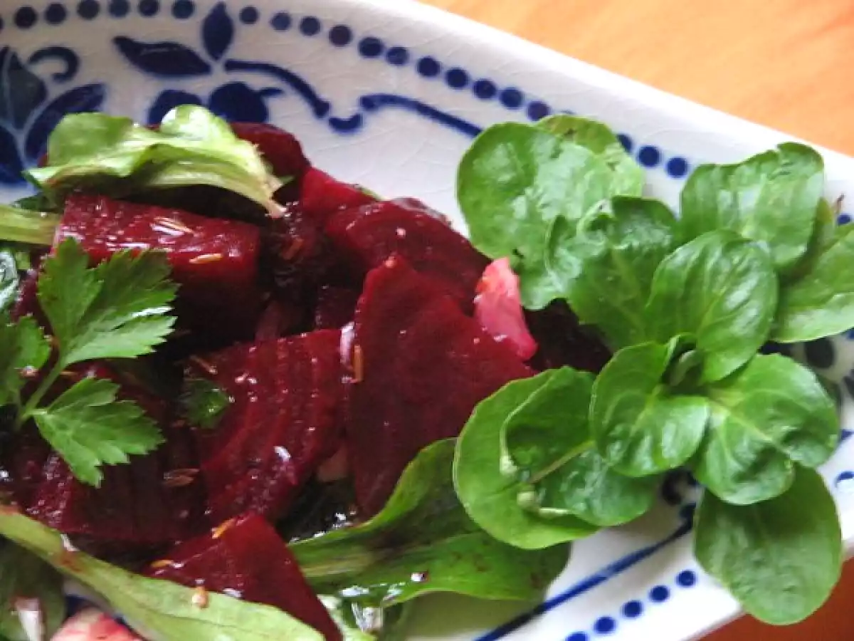 Salade de betterave et vinaigrette au cumin