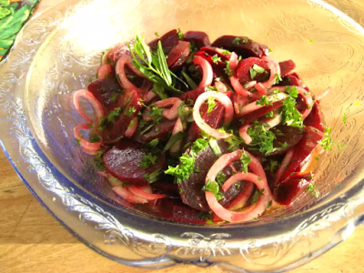 Salade de betteraves fraîches marinées à l'oignon - photo 2