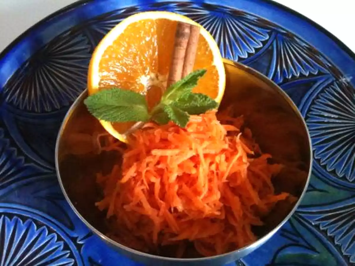 Salade de carottes au jus d'orange et à la fleur d'oranger (Maroc)