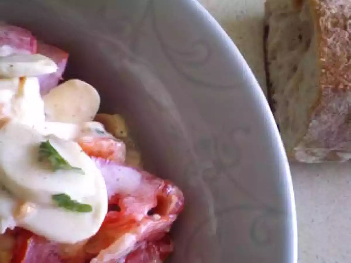 Salade de champignons et tomates