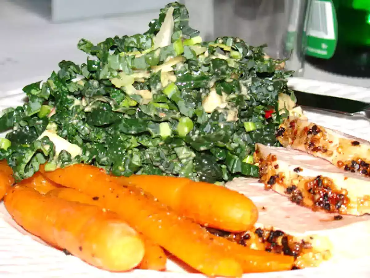 Salade de chou frisé noir, vinaigrette au citron et au beurre d'amande - 2 pts