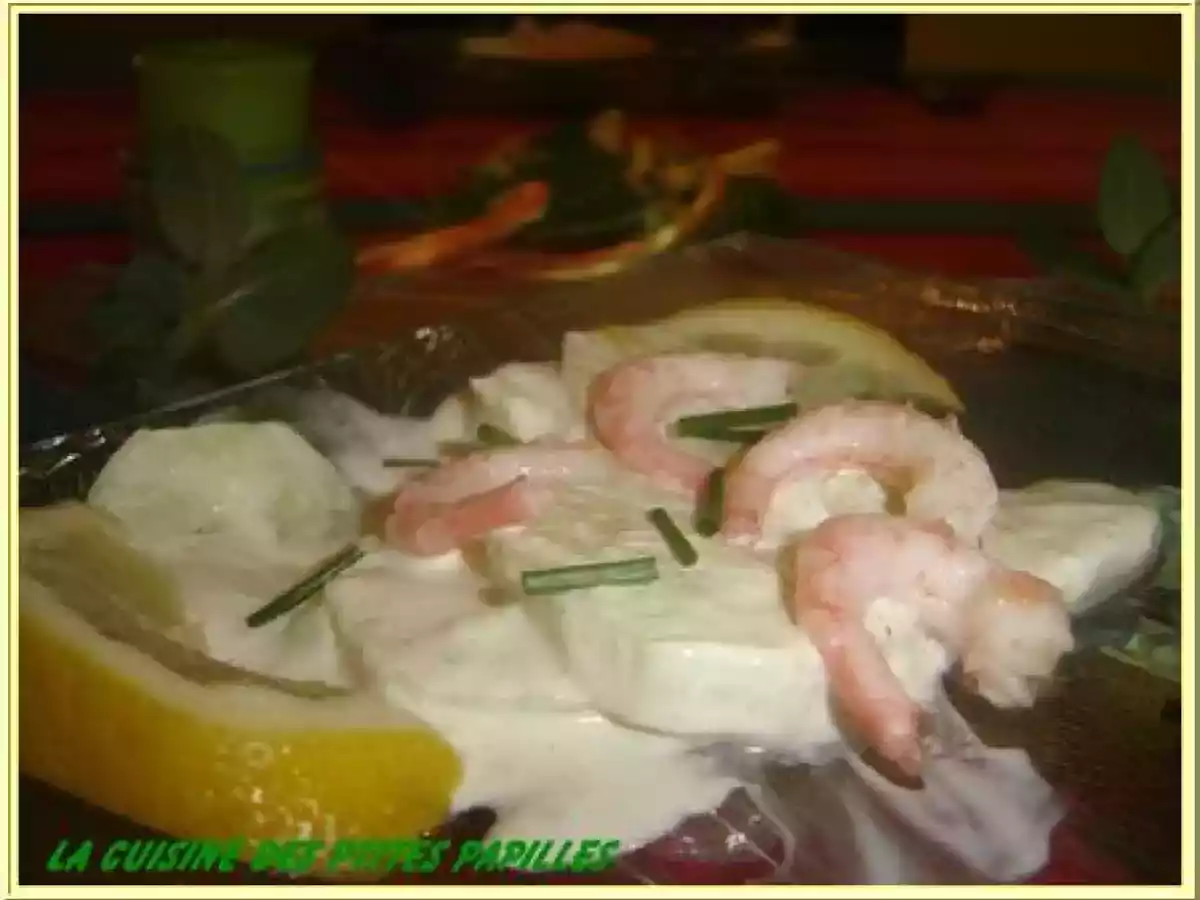 Salade de concombre et crevettes