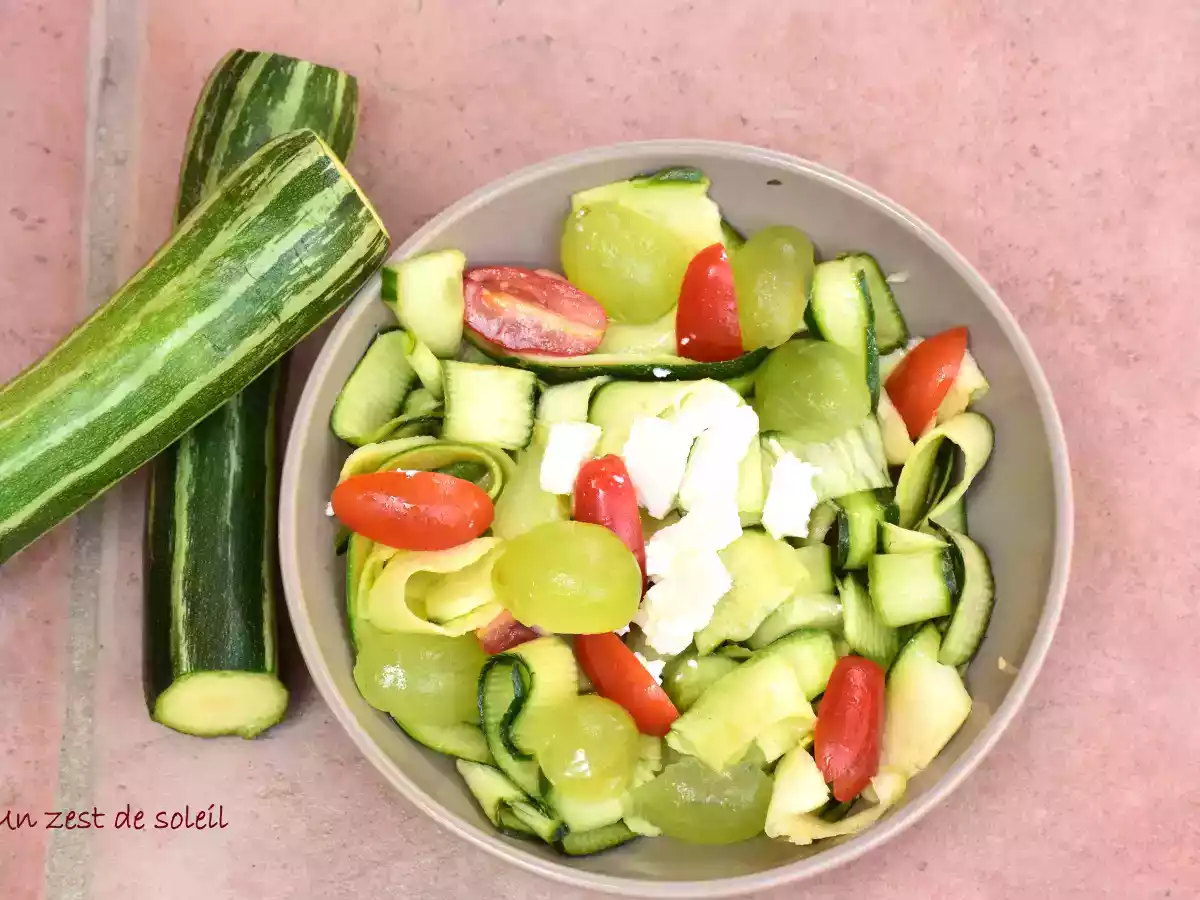 Salade de courgettes crues et fêta