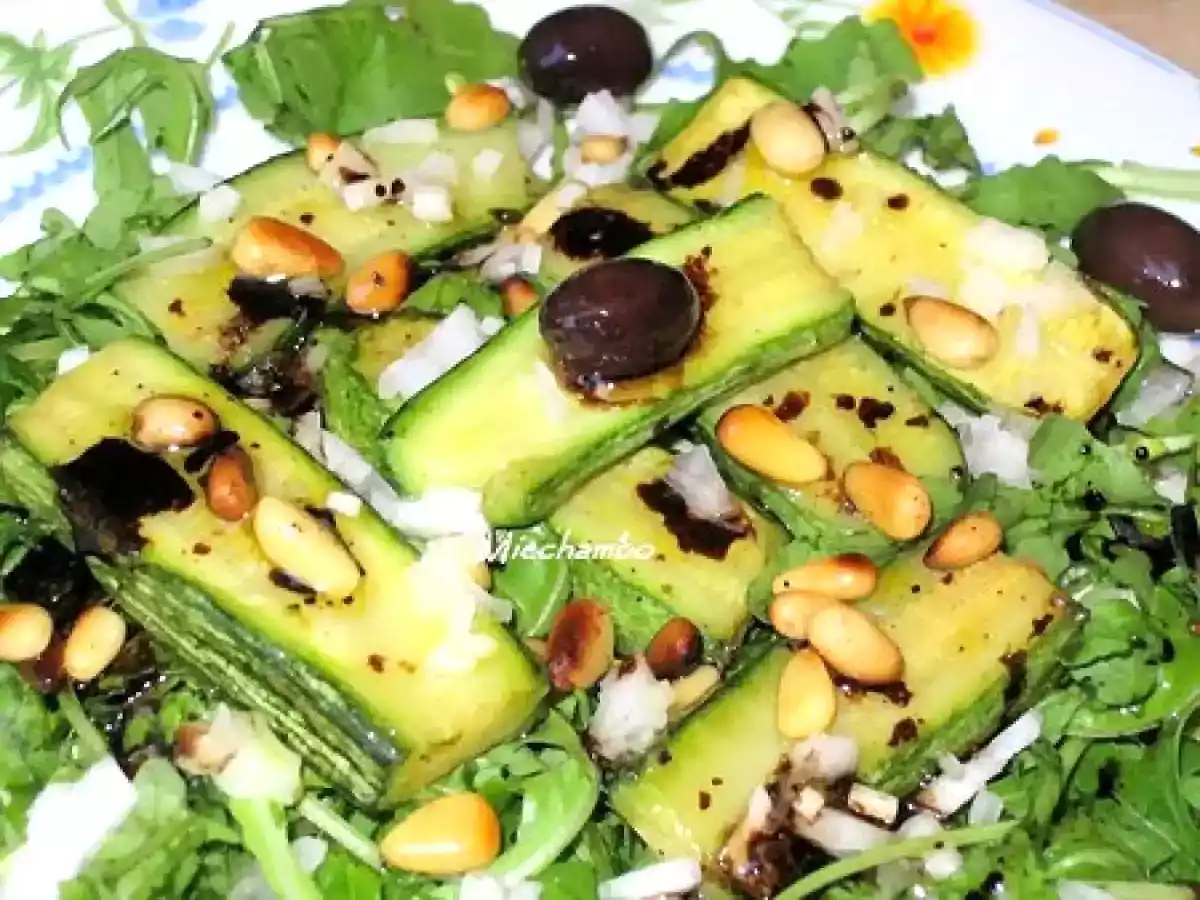 SALADE DE COURGETTES ET ROQUETTE, VINAIGRETTE BALSAMIQUE - photo 2