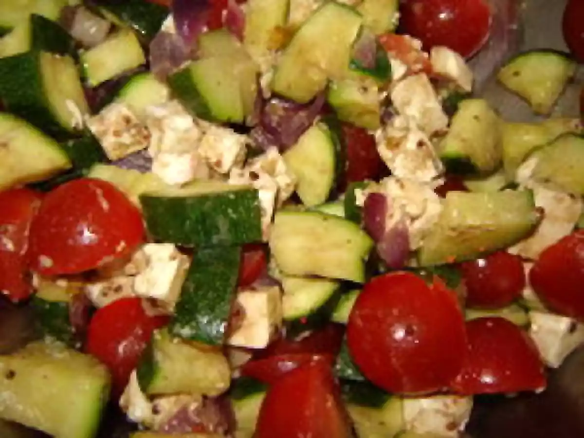 Salade de courgettes, tomates et feta