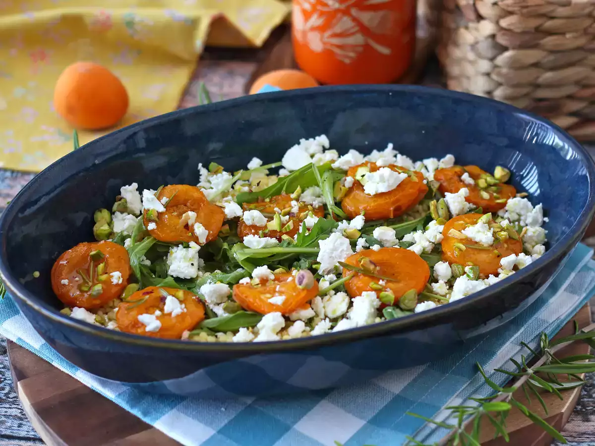 Salade de couscous perlé, abricots rôtis, feta et roquette - photo 6