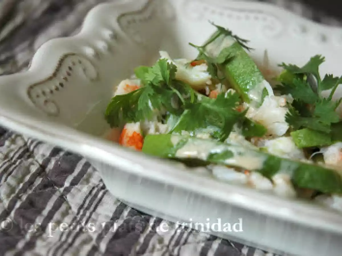 Salade de crabe et avocat au lait de coco