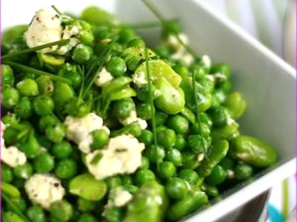 Salade de Fèves, petits pois et chèvre frais sans gluten