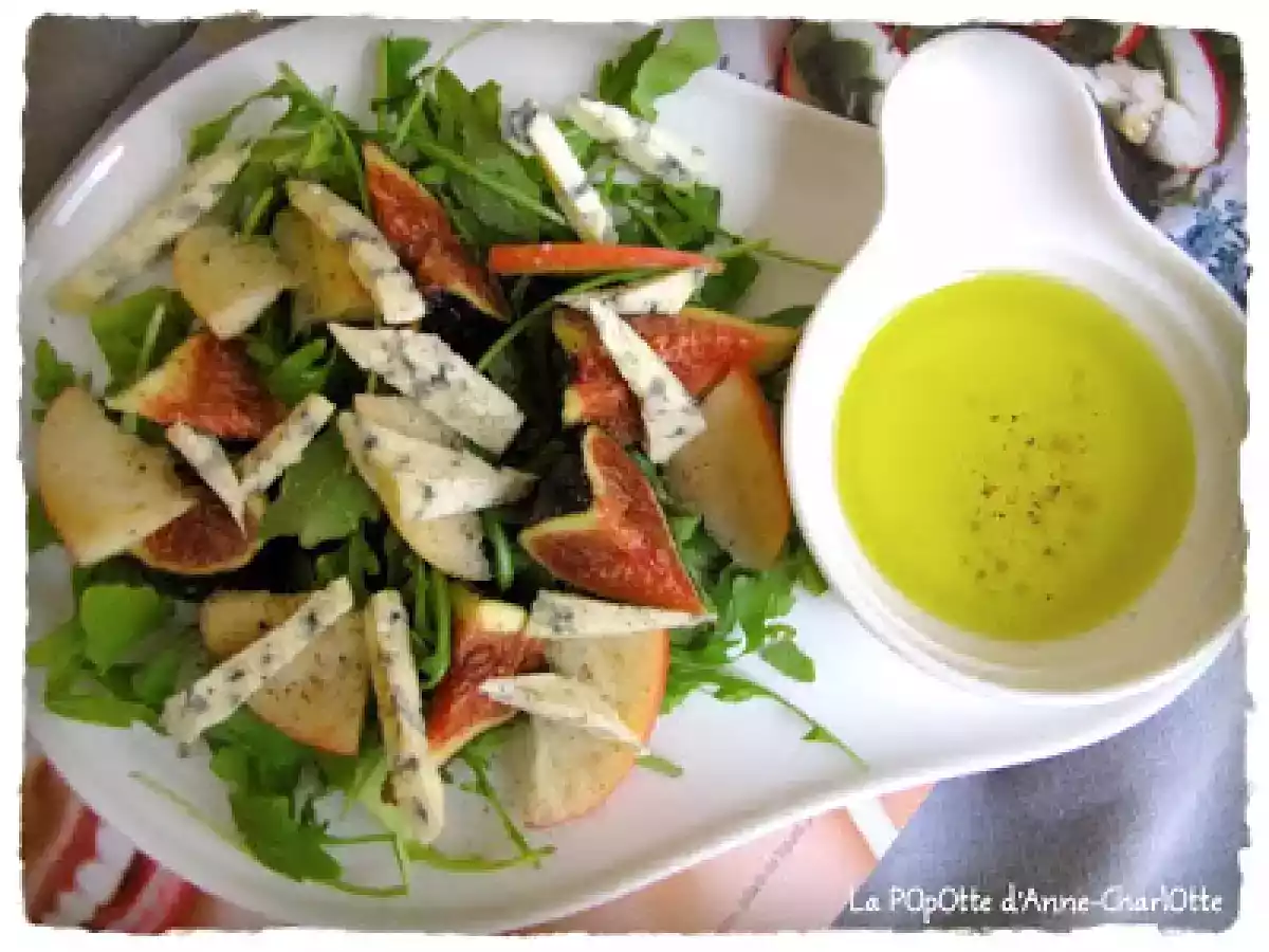 Salade de Figues, POmme et Gorgonzola.