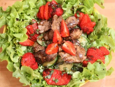 Salade de foies de volaille aux fraises & réduction de vinaigre balsamique, photo 2