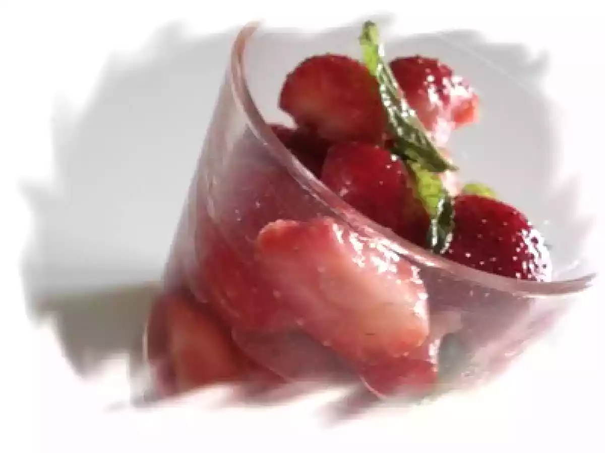 Salade de fraises à l'orientale