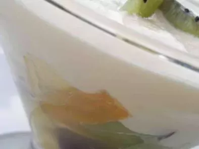 Salade de fruits & sa mousse en verrine