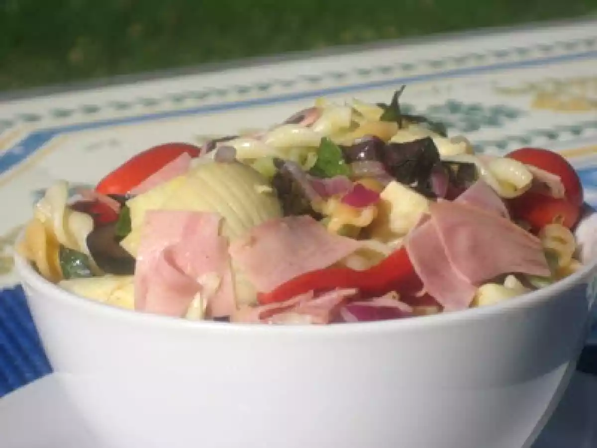 SALADE DE FUSILLI, COEURS D'ARTICHAUTS À LA MORTADELLE - photo 2