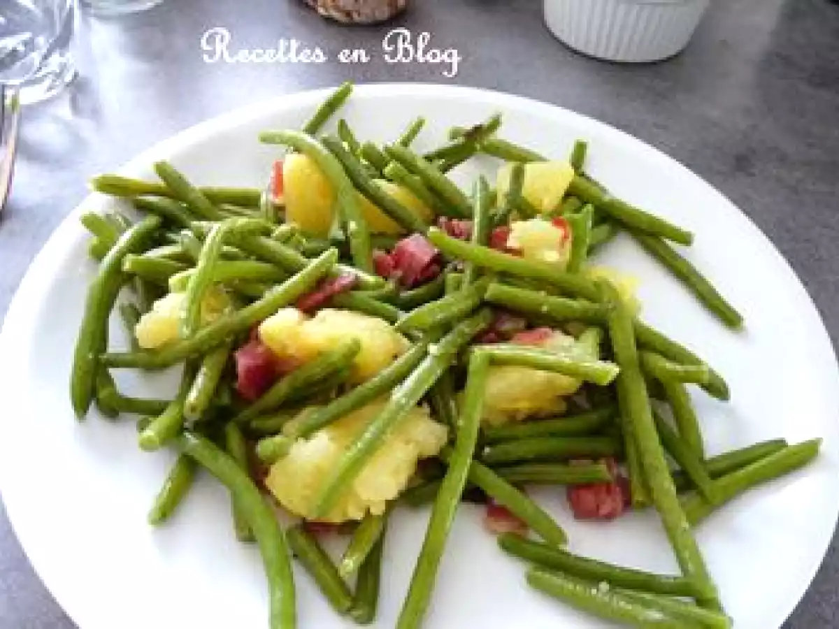 SALADE DE HARICOTS VERTS AU BACON ET POMMES DE TERRE