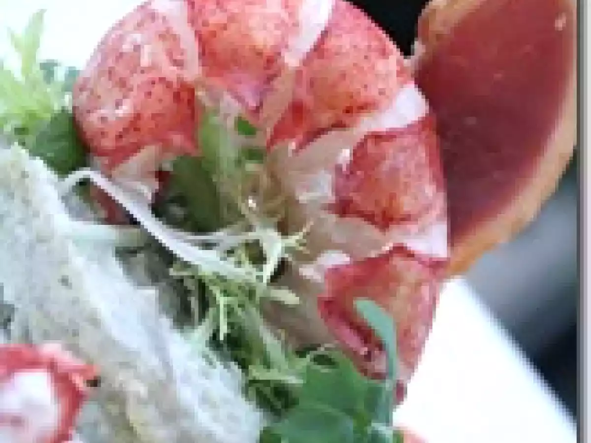 Salade de Homard à la Crème d?Artichaut, Magret de Canard et Vinaigrette au Kiwi