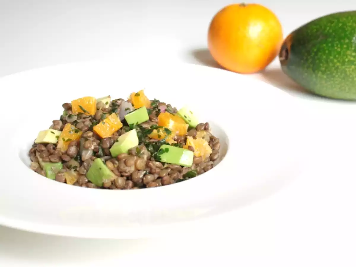 Salade de lentilles à l'orange, avocat & coriandre
