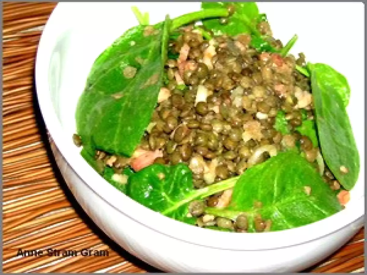Salade de lentilles tièdes aux pousses d'épinards