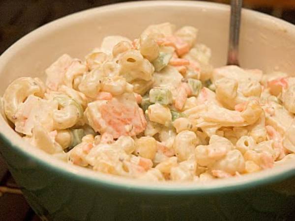 Salade de macaroni au goberge