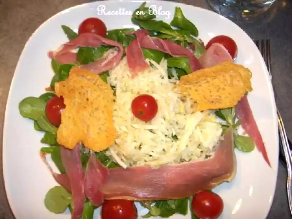 SALADE DE MACHE AU FENOUIL JAMBON CRU ET TUILES DE PARMESAN - photo 2