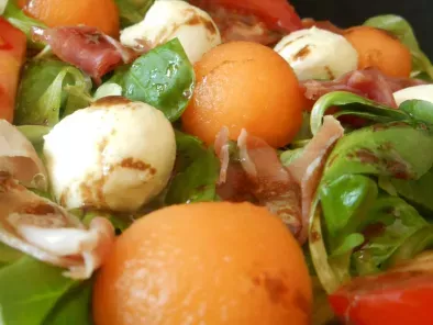 Salade De Melon Jambon Cru Mozzarella Recette Ptitchef