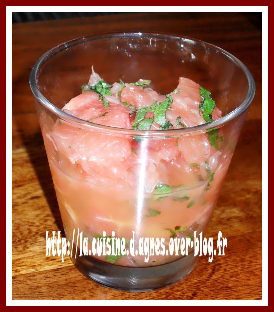 Salade de pamplemousses roses à la menthe et à la grenadine Recette