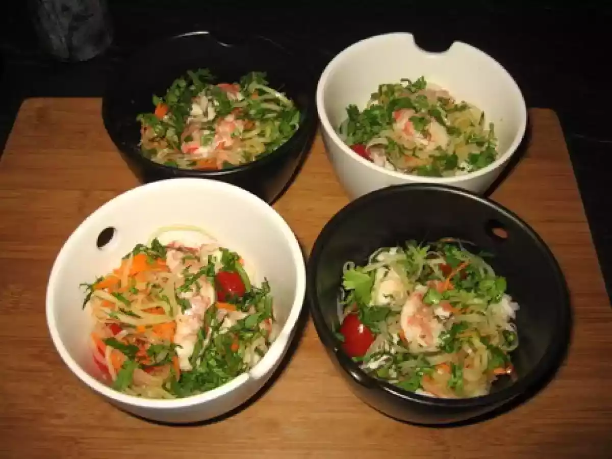 Salade de papaye verte aux crevettes marinées