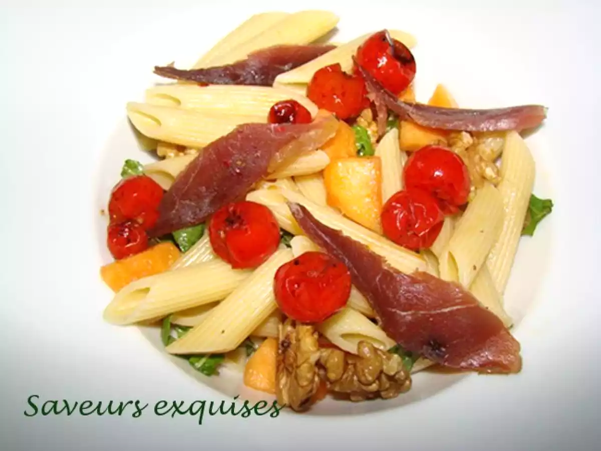 Salade de penne, magret séché et melon