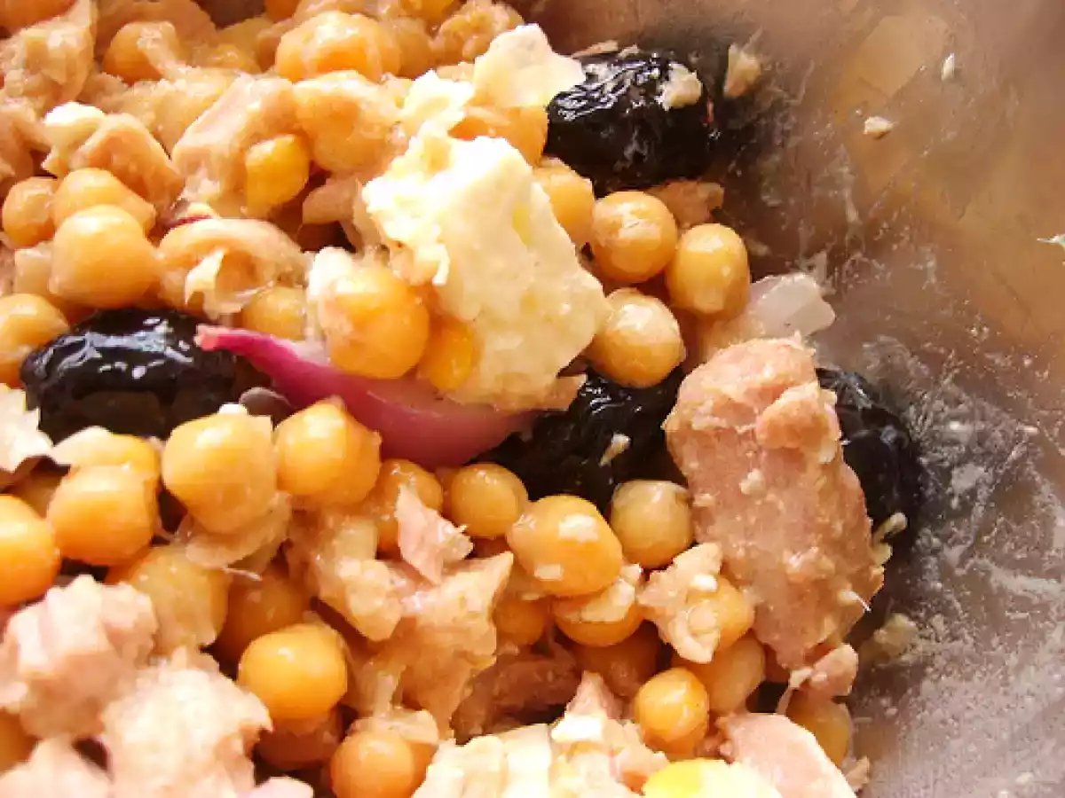 Salade de Pois Chiches et Gratin de Carottes au Riz.