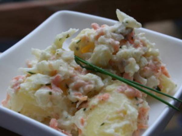 Salade de pommes de terre au saumon fumé et chou fleur