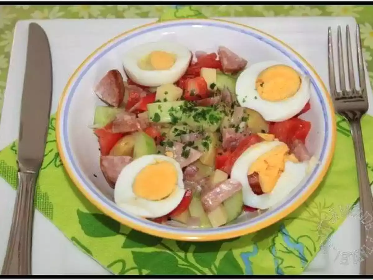 Salade de pommes de terre franc-comtoise à la saucisse de Morteau et au comté - photo 2