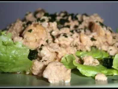 Salade de poulet au lait de coco, gingembre et citron vert