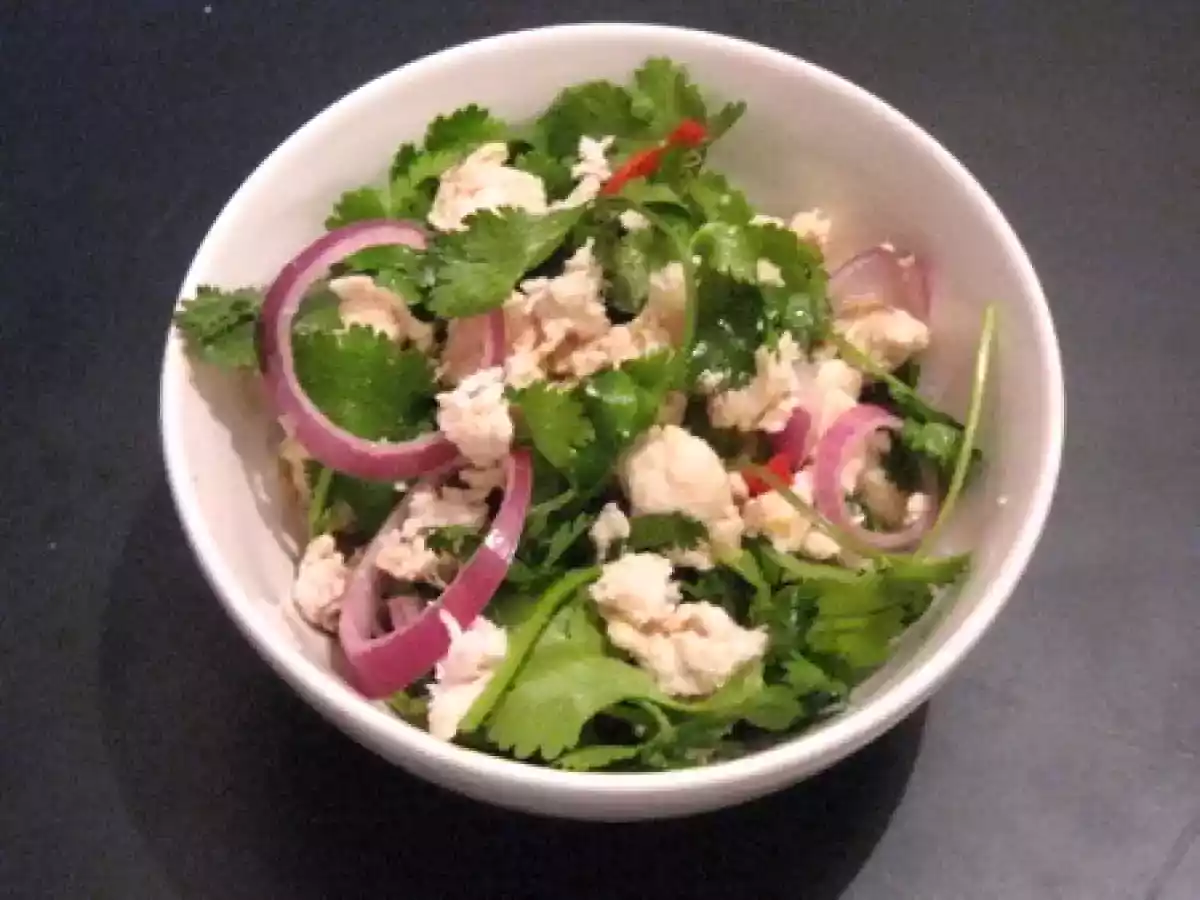 Salade de poulet thaï