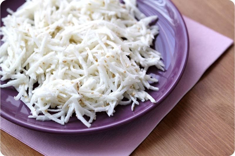 Salade de radis noir au yaourt et au sésame Recette Ptitchef