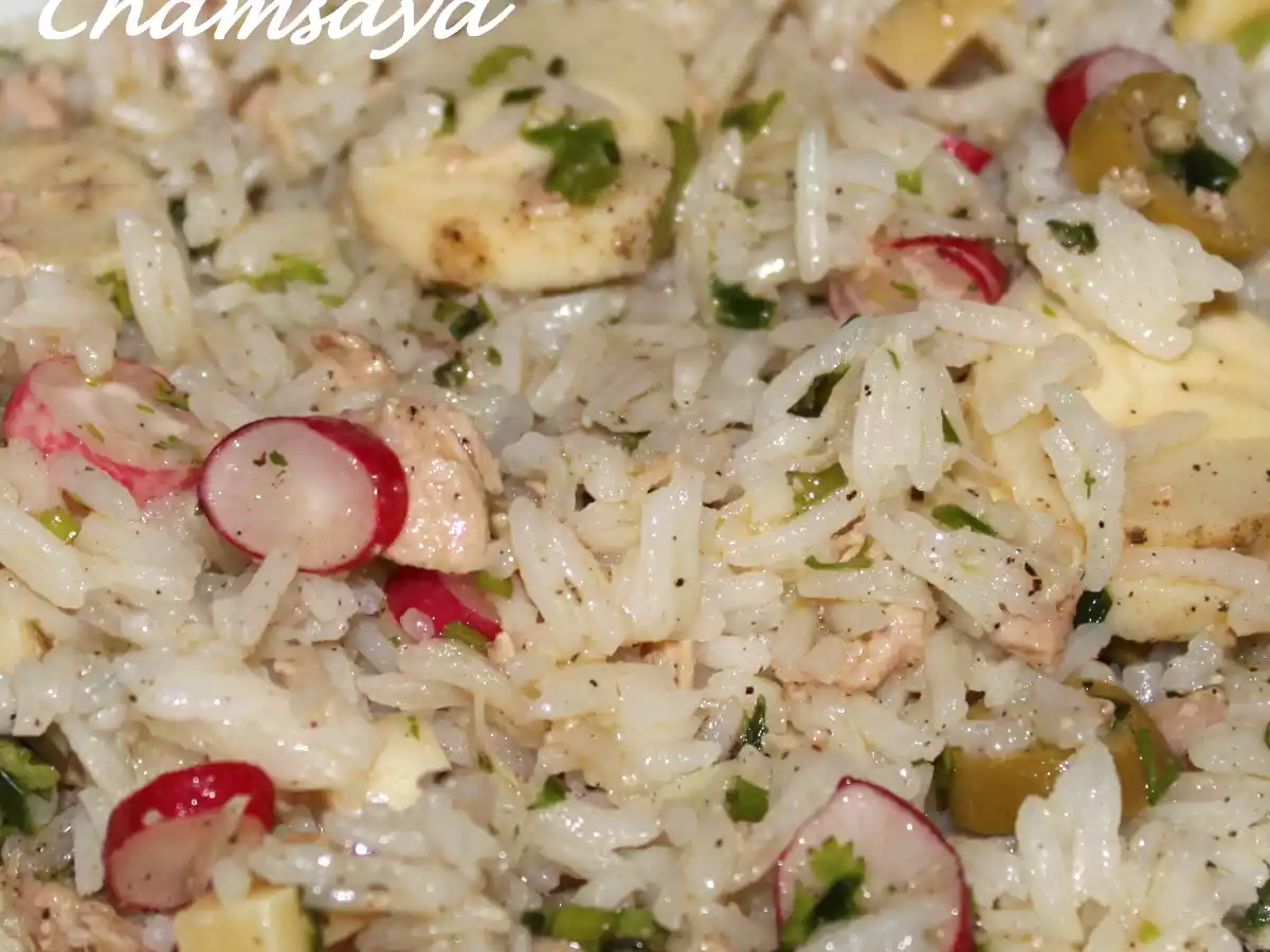 Salade de riz au thon, radis et coeur de palmier