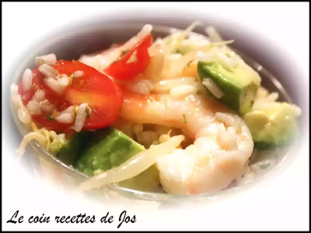 SALADE DE RIZ, CREVETTES ET AVOCAT
