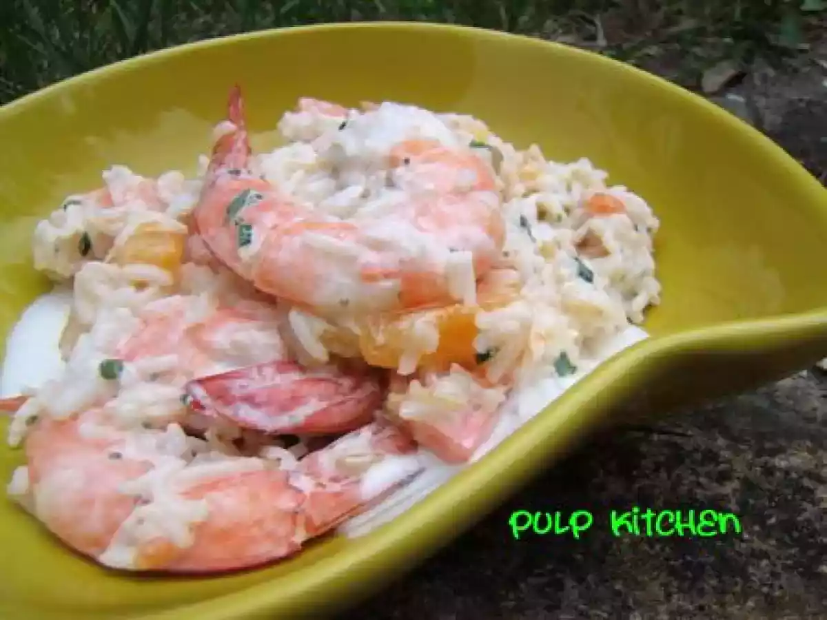 Salade de riz et de crevettes au lait de coco
