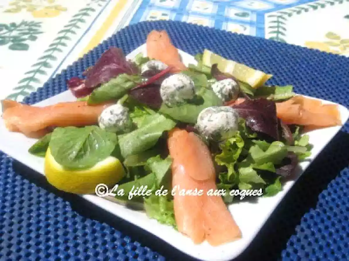 SALADE DE SAUMON FUMÉ ET SES TRUFFES AU FROMAGE