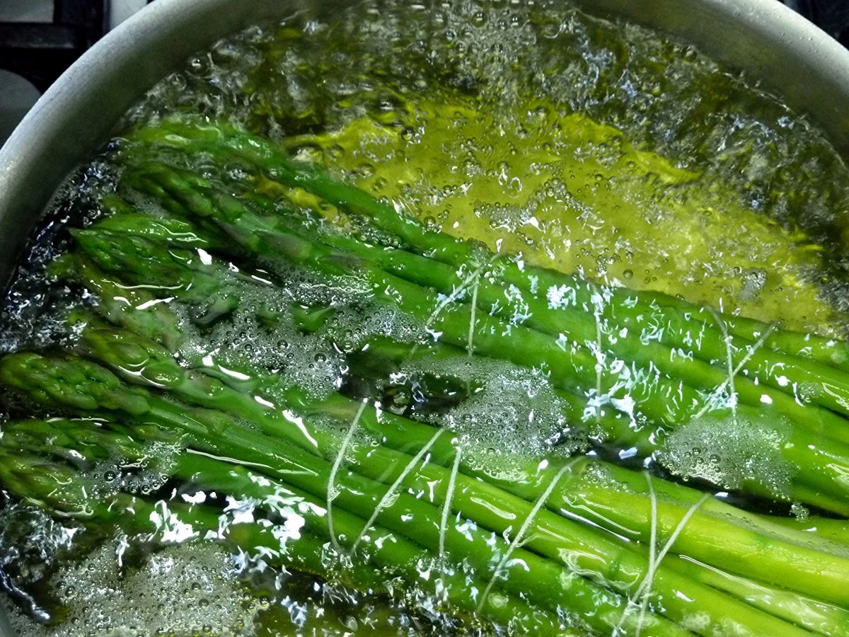 Recette de salade st jacques et asperges au balsamique