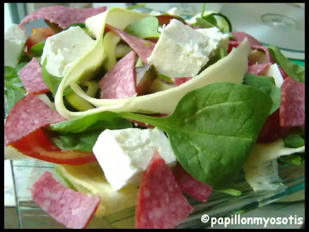 SALADE EPINARD-COURGETTE, FETA & SALAMI