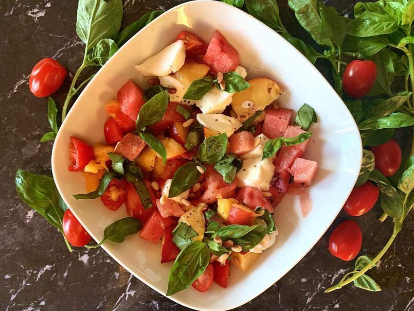 Salade estivale à la pastèque, tomate et brugnon