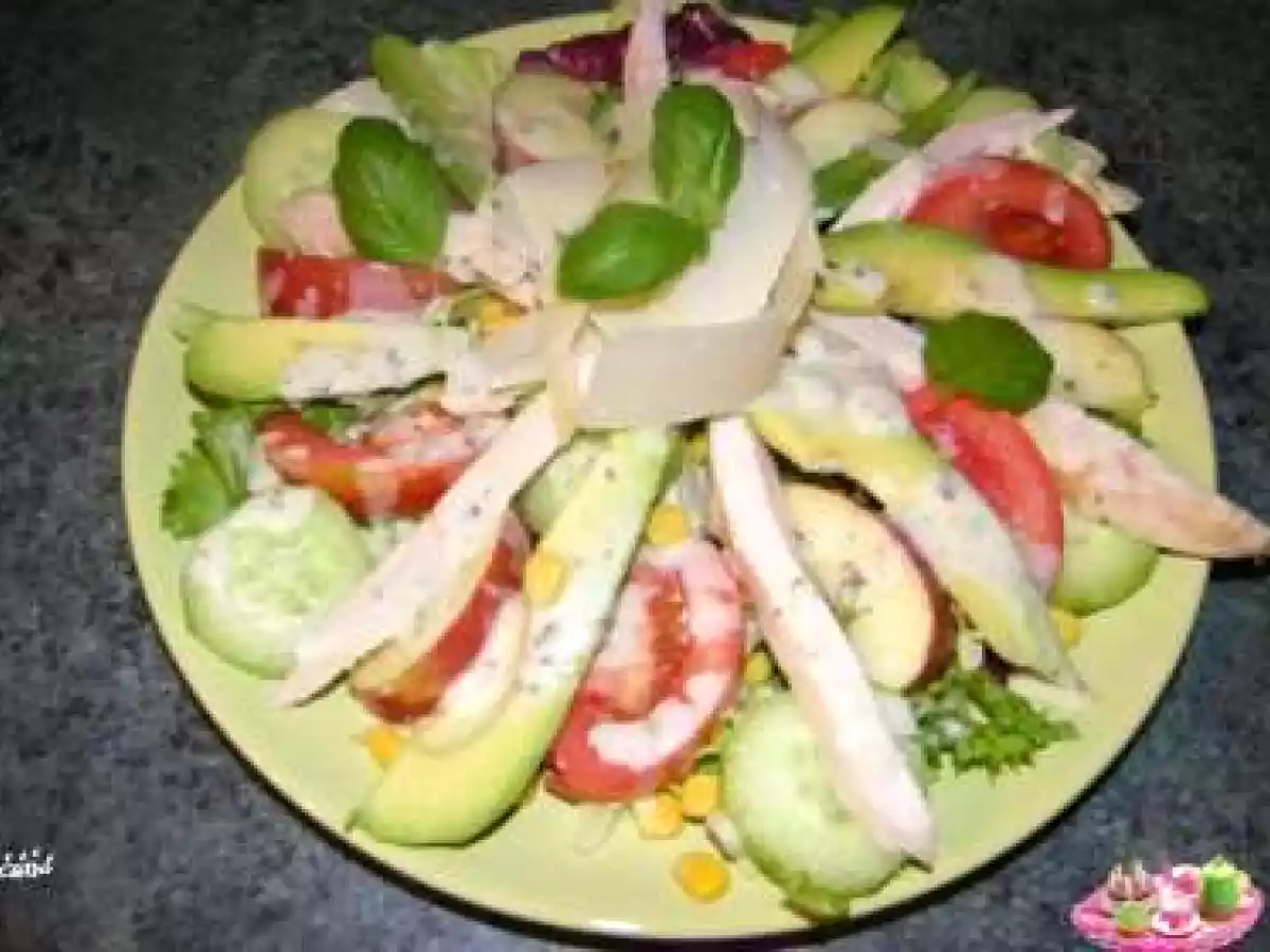 Salade gourmande poulet pomme avocat