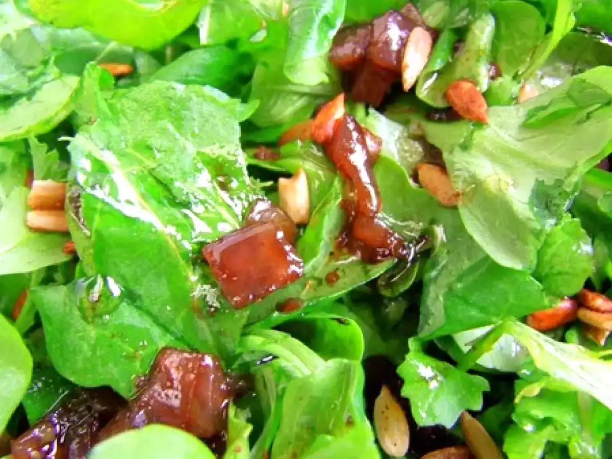Salade hivernale: mâche, roquette, coriandre & graines de tournesol caramélisées, ... - photo 3