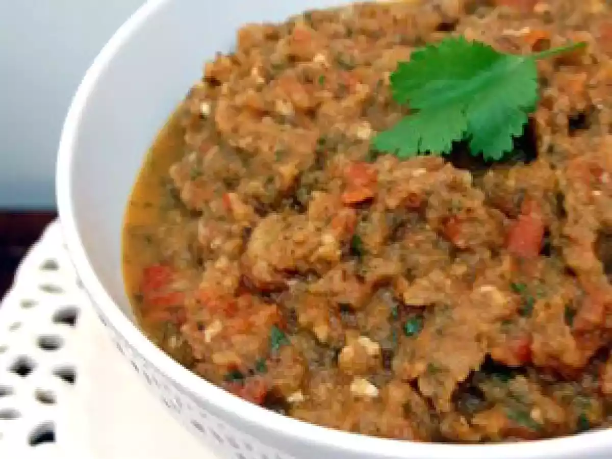 Salade parfumée aubergines & tomates à la coriandre (zaalouk)