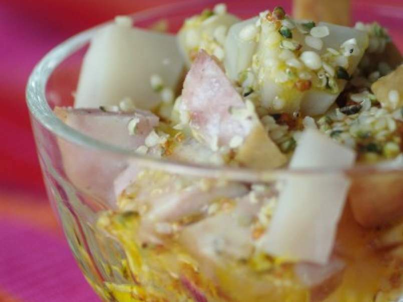 Salade tiède de topinambours, pommes de terre et saucisson à l'ail