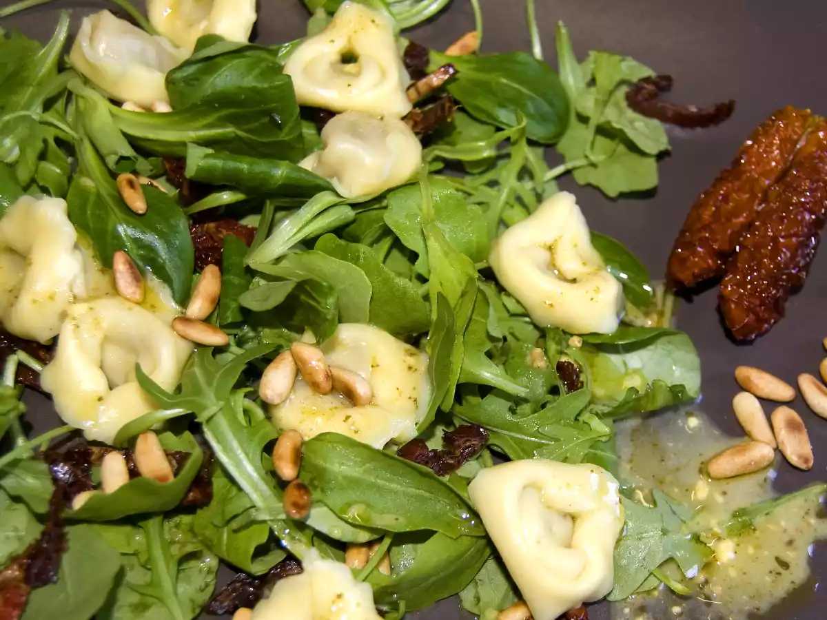 Salade tiède de tortellinis