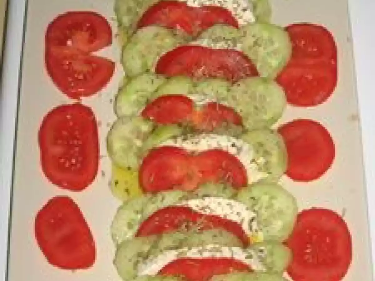 Salade Tomate, Concombre & Mozzarella