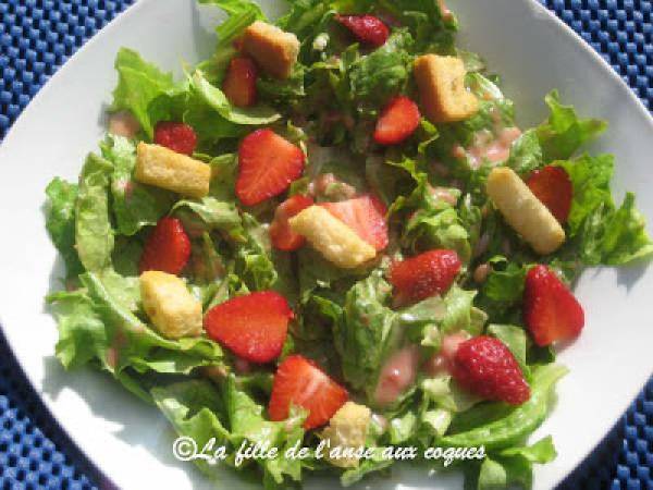 SALADE, VINAIGRETTE À LA FRAISE