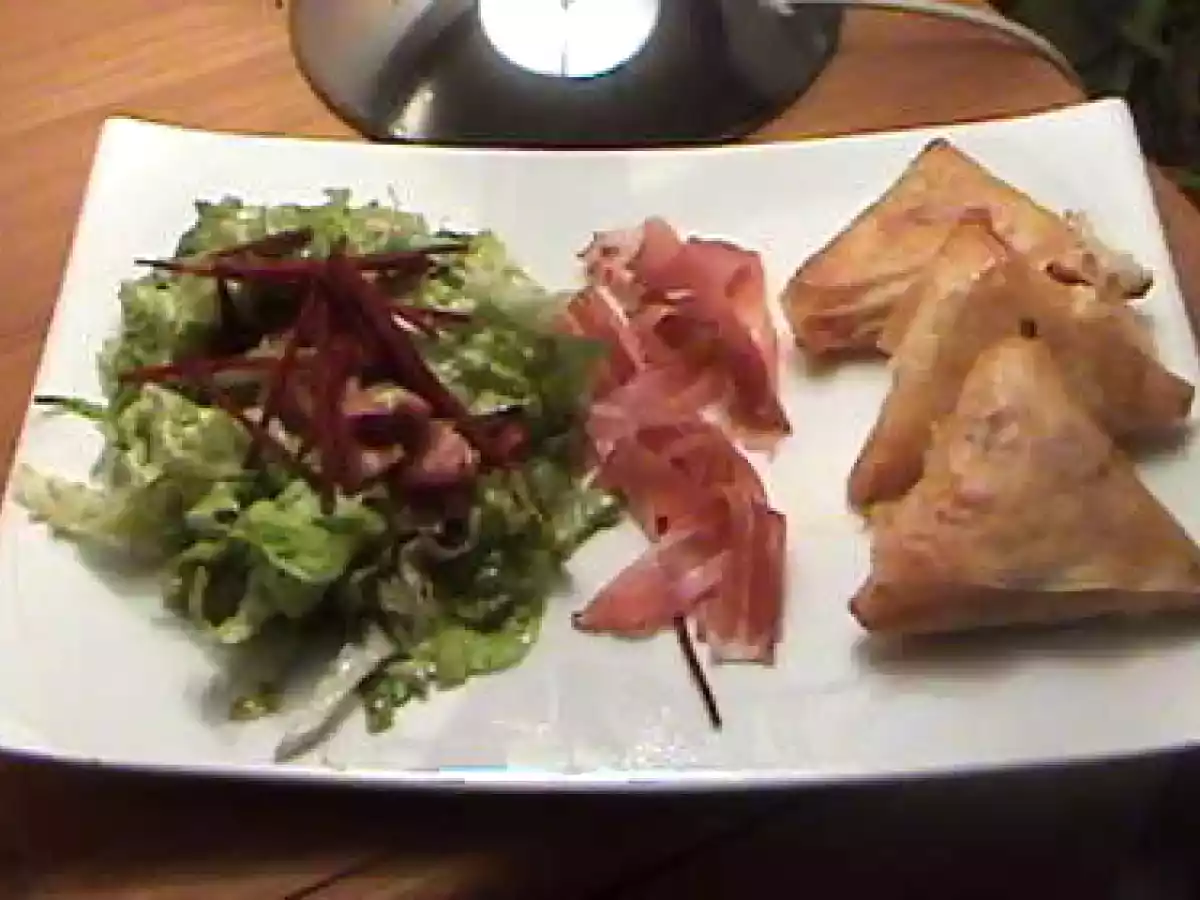 SAMOSSA AU CABECOU du PERIGORD COMPOTEE DE POMMES ET SPECK - photo 2